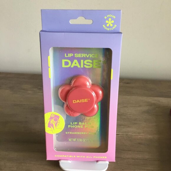 Daise Other - Daise Phone Petal Pod Lip Balm - Strawberry Kiss - 0.6oz Sticks to Back of Phone